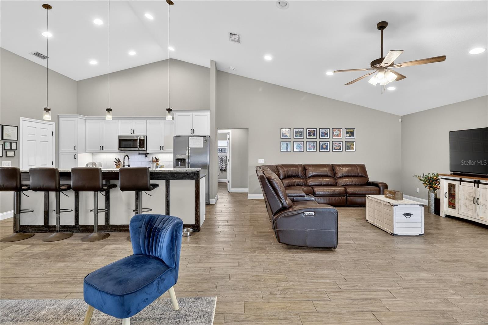 BENTLEY OAKS - Residential