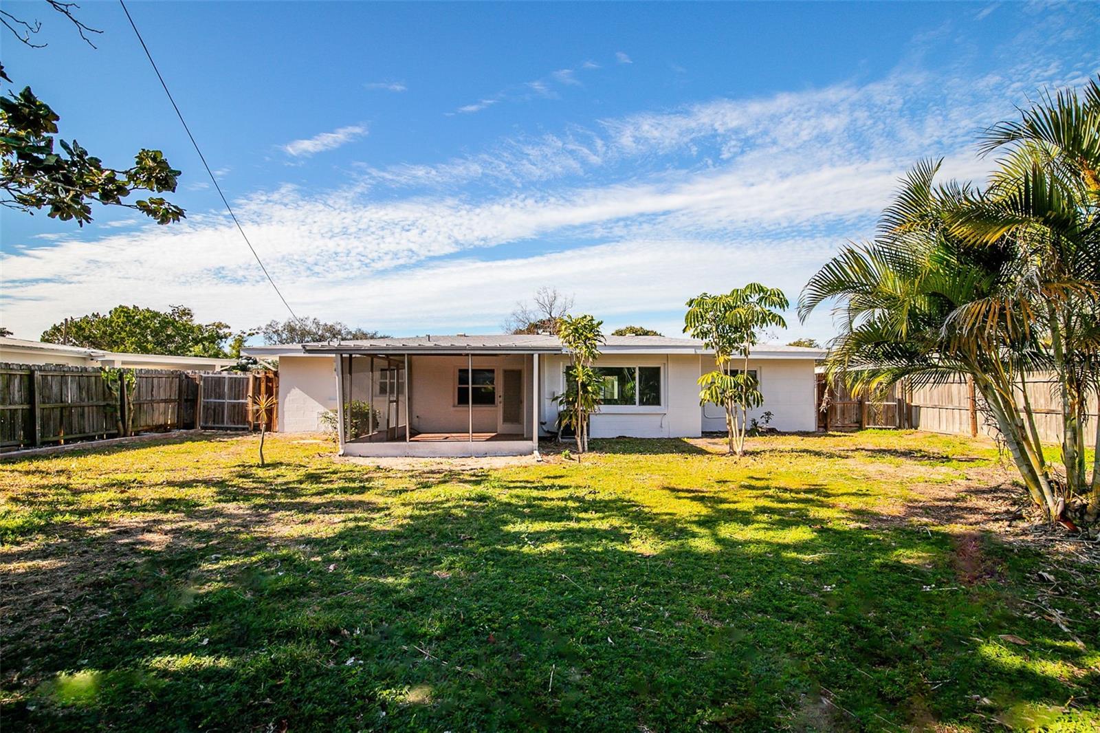 SOUTH GATE - Residential