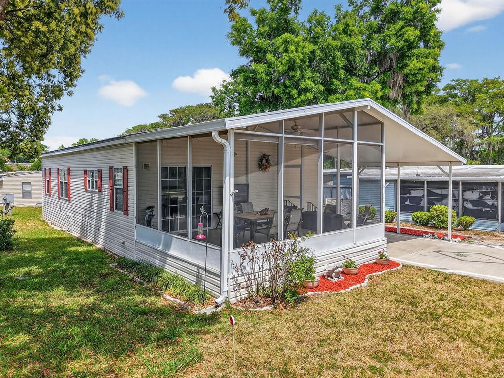 Photo of 691 Cindi Avenue, Leesburg, FL 34788 (MLS # G5110413)