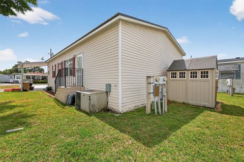 Tiny photo for 691 Cindi Avenue, Leesburg, FL 34788 (MLS # G5110413)