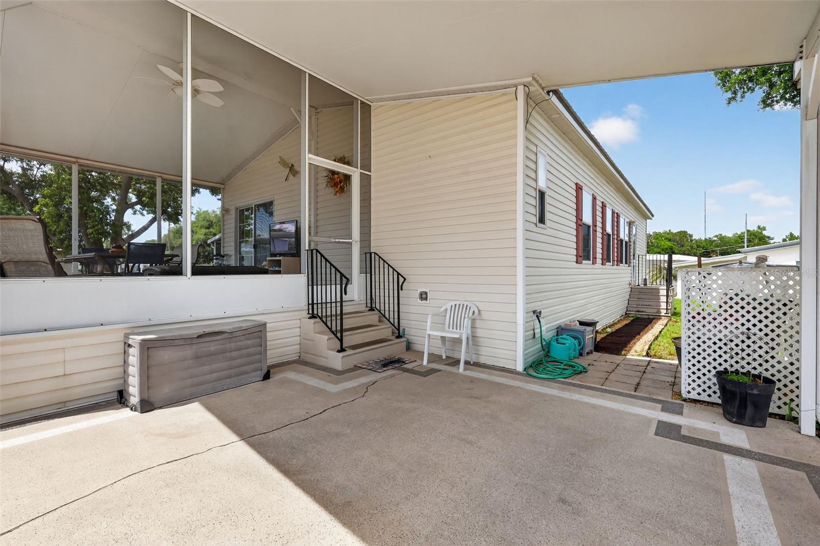 BONFIRE MOBILE HOME VILLAGE - Residential