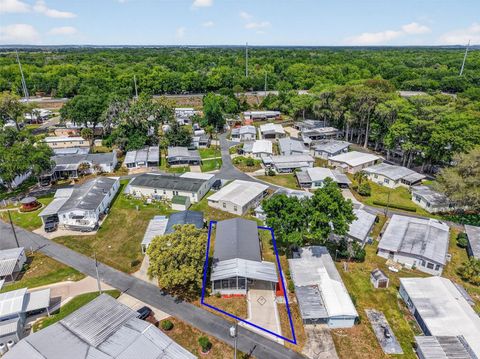 Tiny photo for 691 Cindi Avenue, Leesburg, FL 34788 (MLS # G5110413)