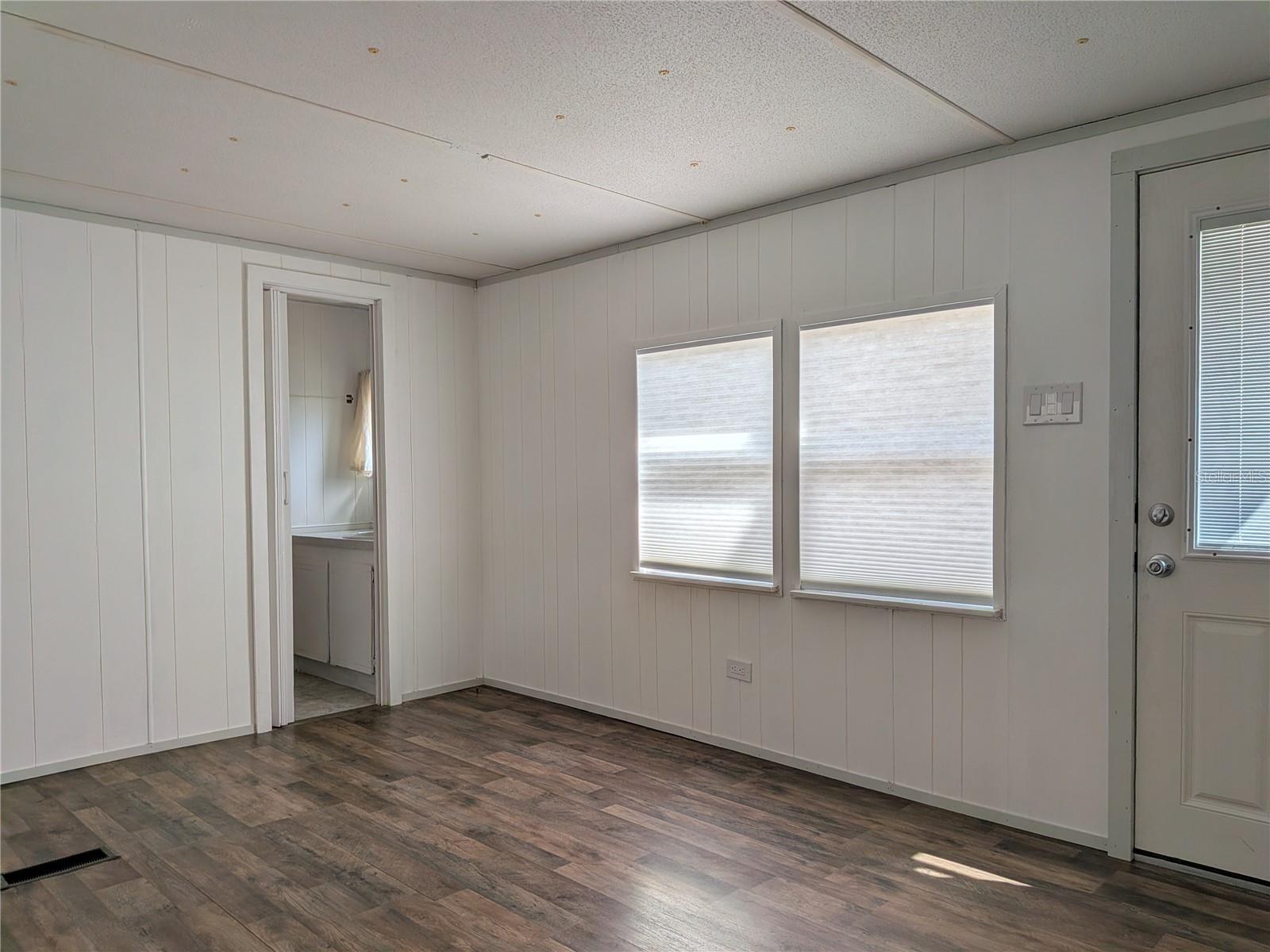 EAST COVE UNIT 01 - Residential