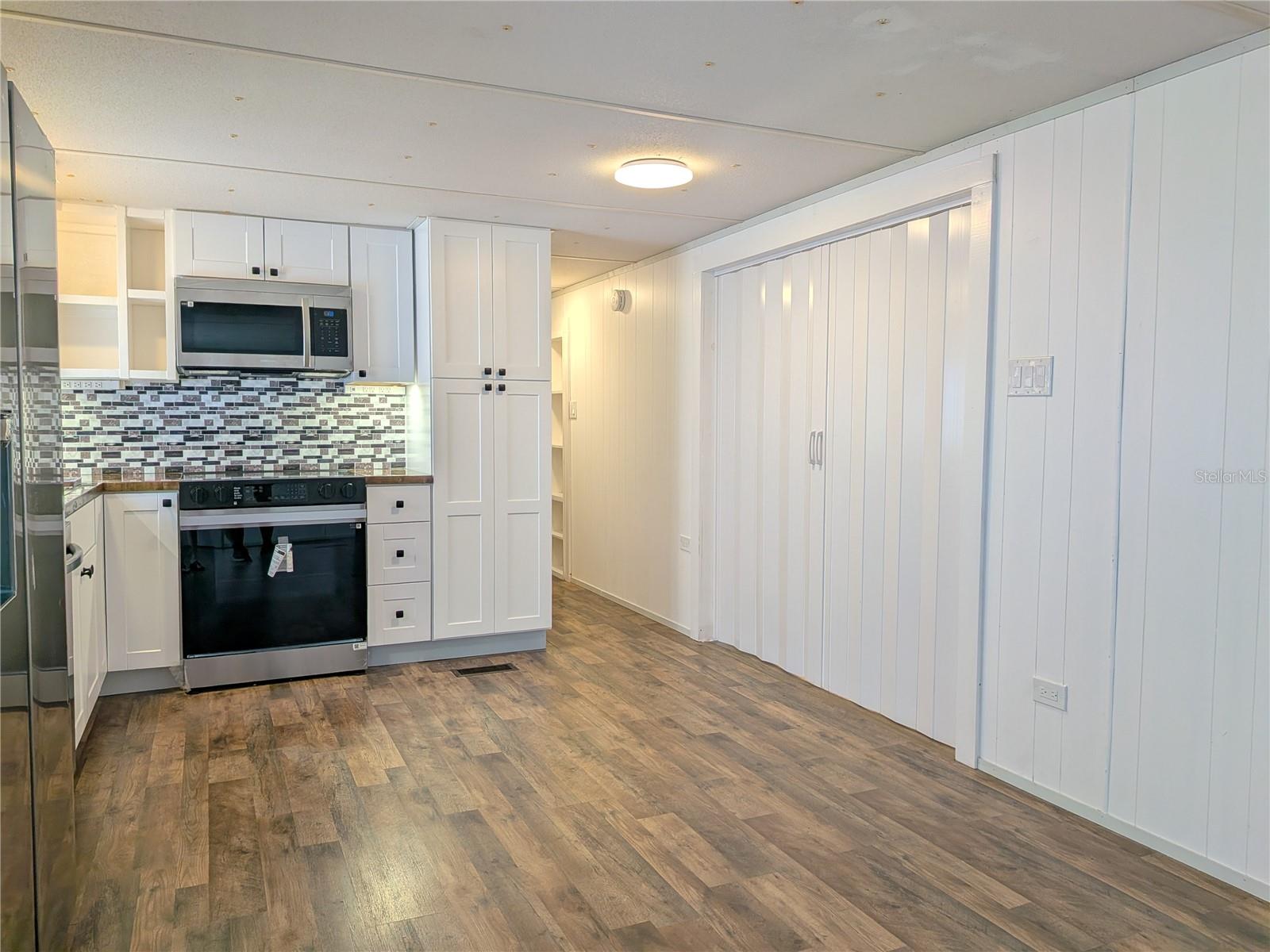 EAST COVE UNIT 01 - Residential