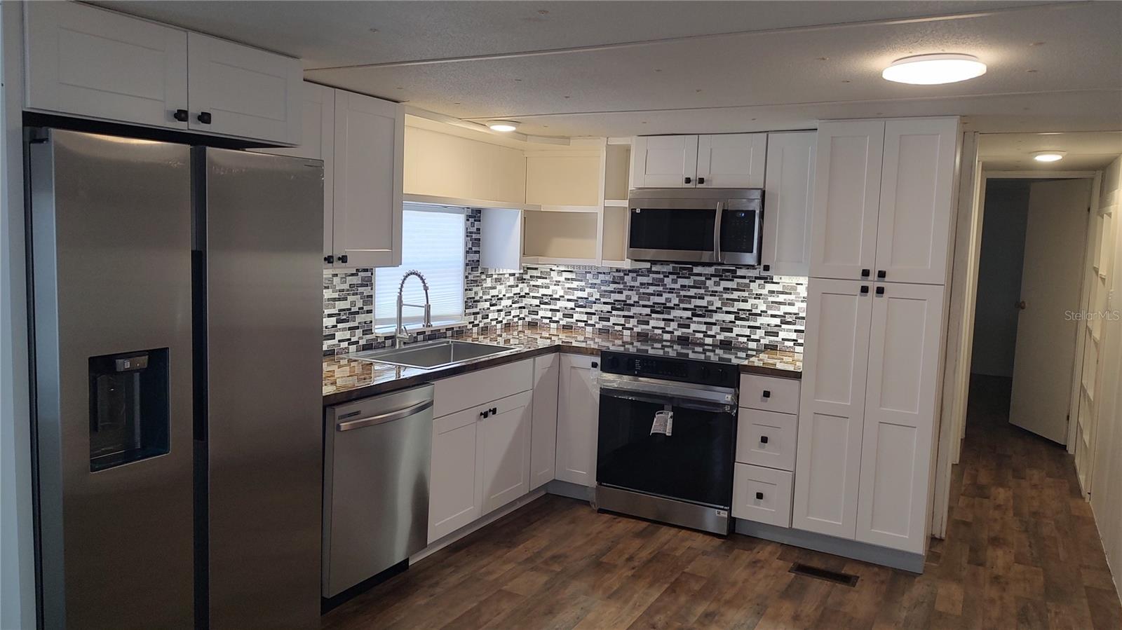 EAST COVE UNIT 01 - Residential