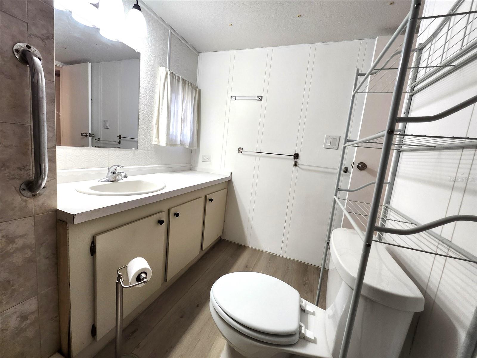 EAST COVE UNIT 01 - Residential