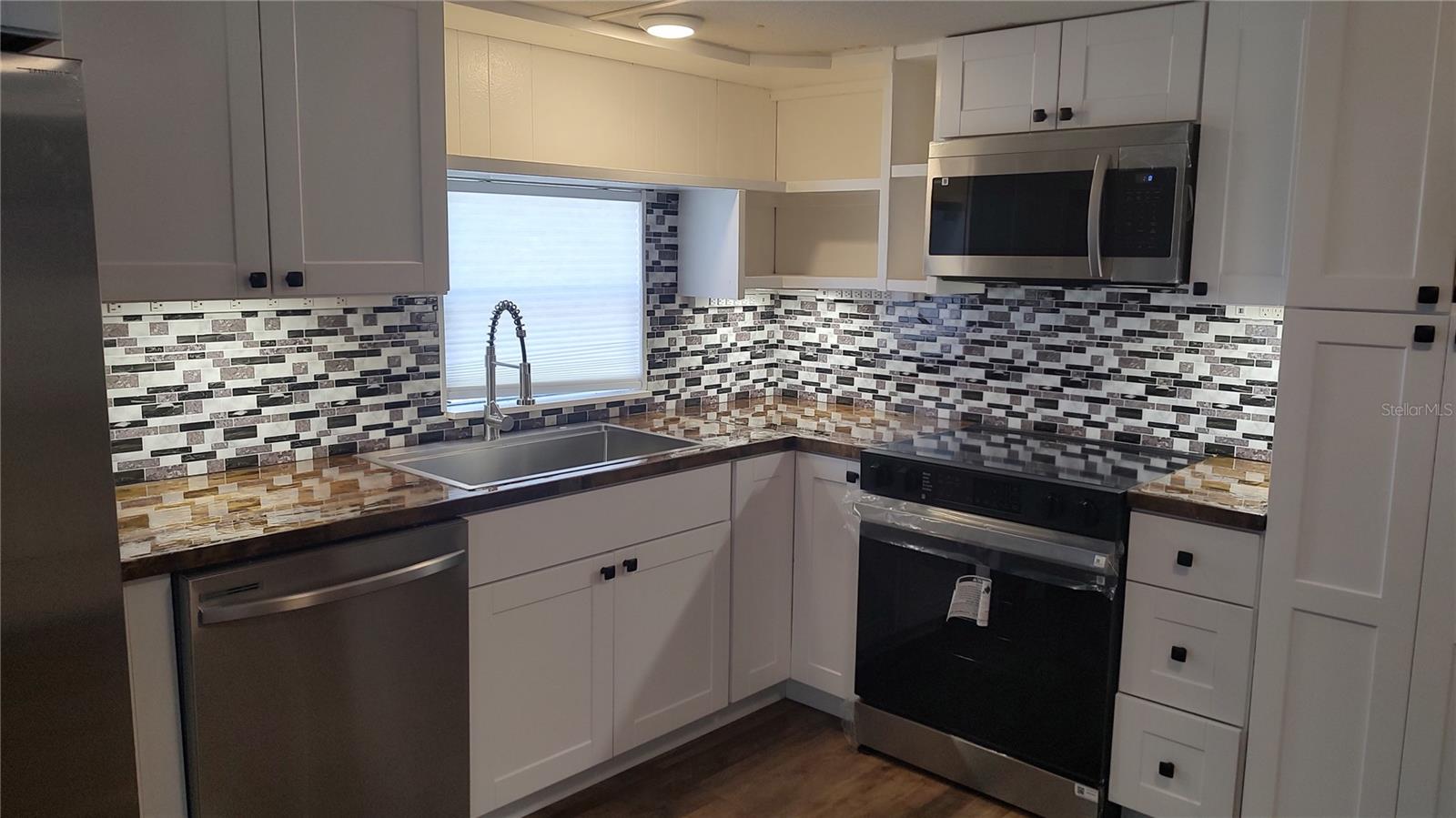 EAST COVE UNIT 01 - Residential