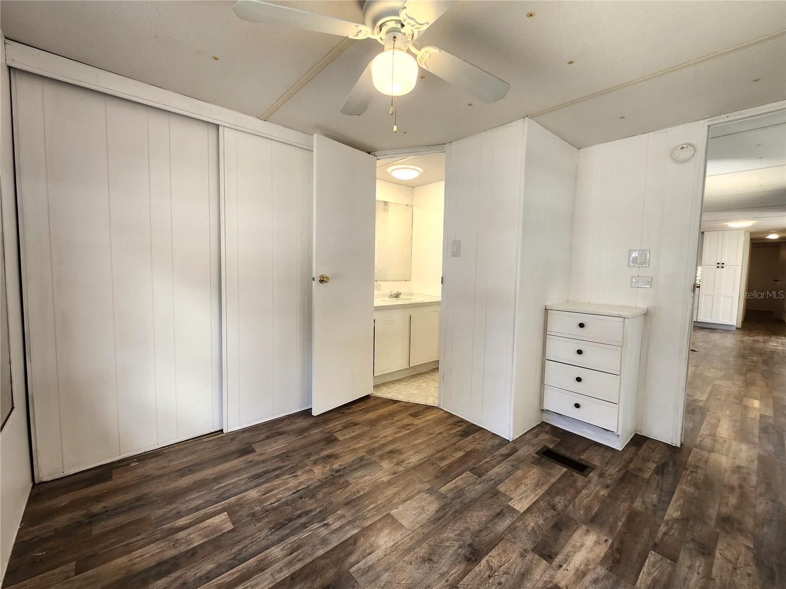 EAST COVE UNIT 01 - Residential