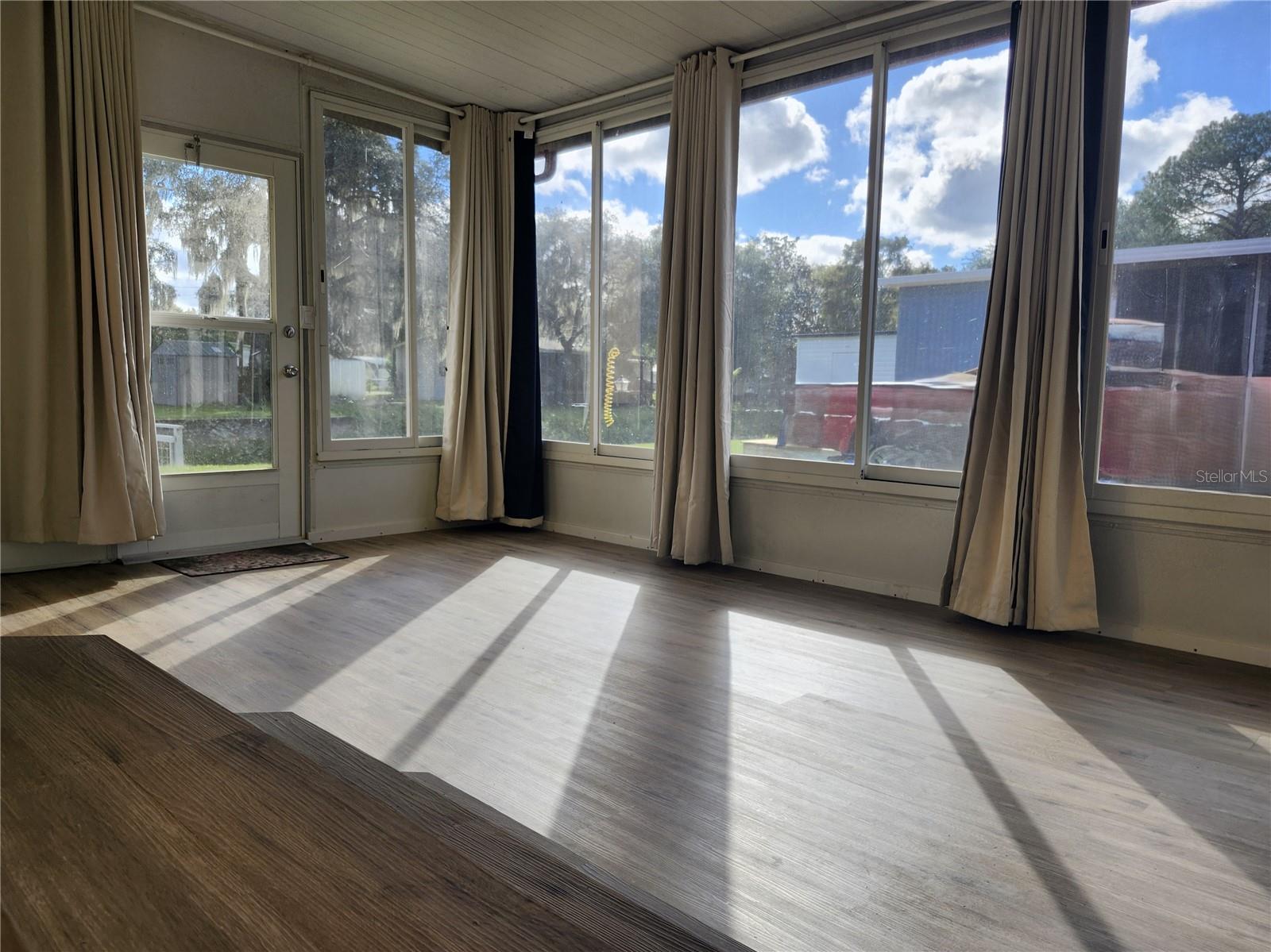 EAST COVE UNIT 01 - Residential