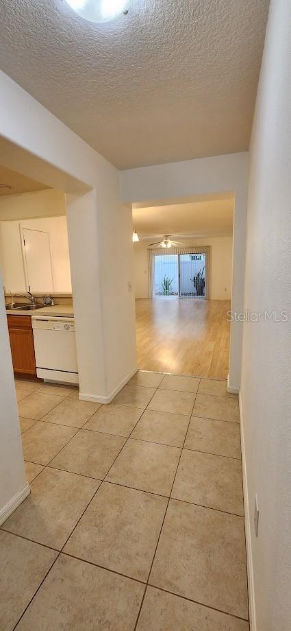2529 HARN BOULEVARD 4