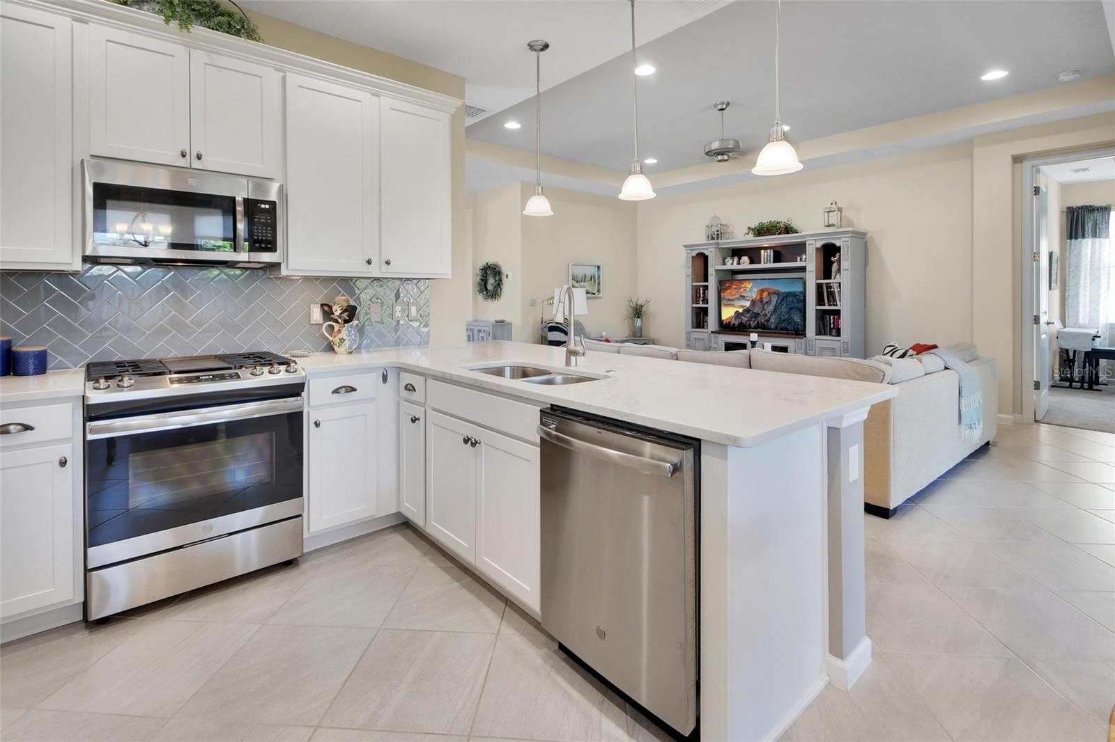 VICTORIA GARDENS PHASE 8 - Residential