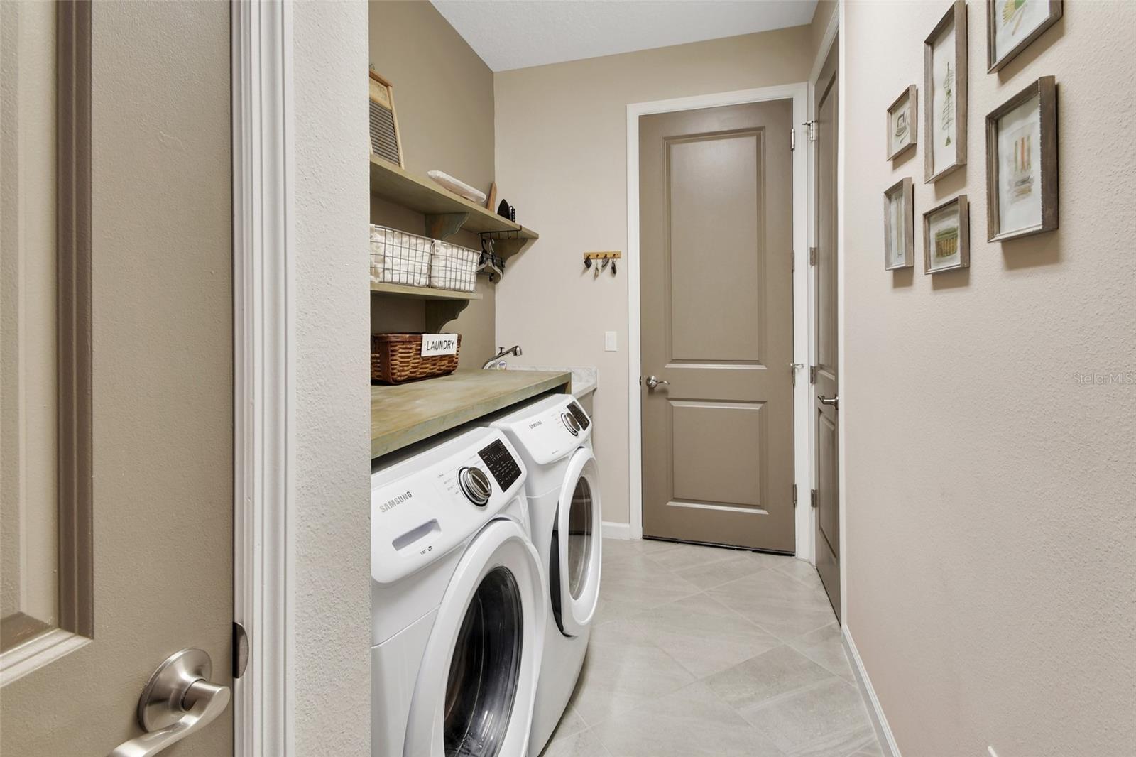 VICTORIA GARDENS PHASE 8 - Residential