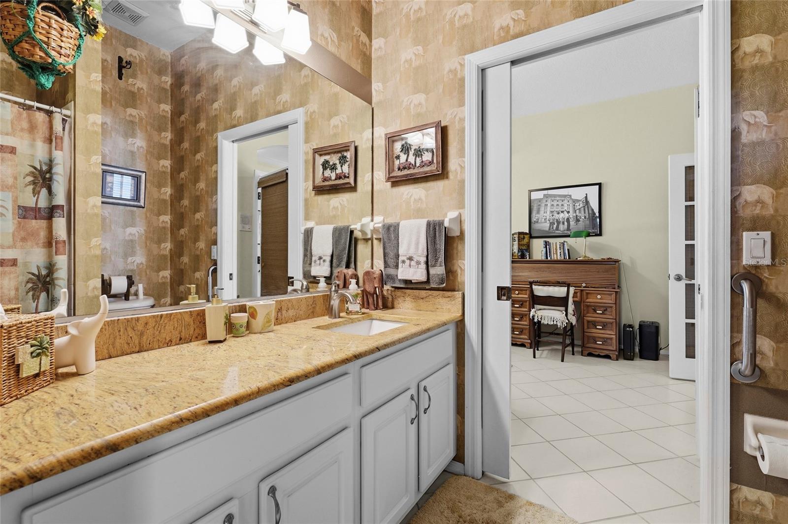 WOODMERE LAKES - Residential