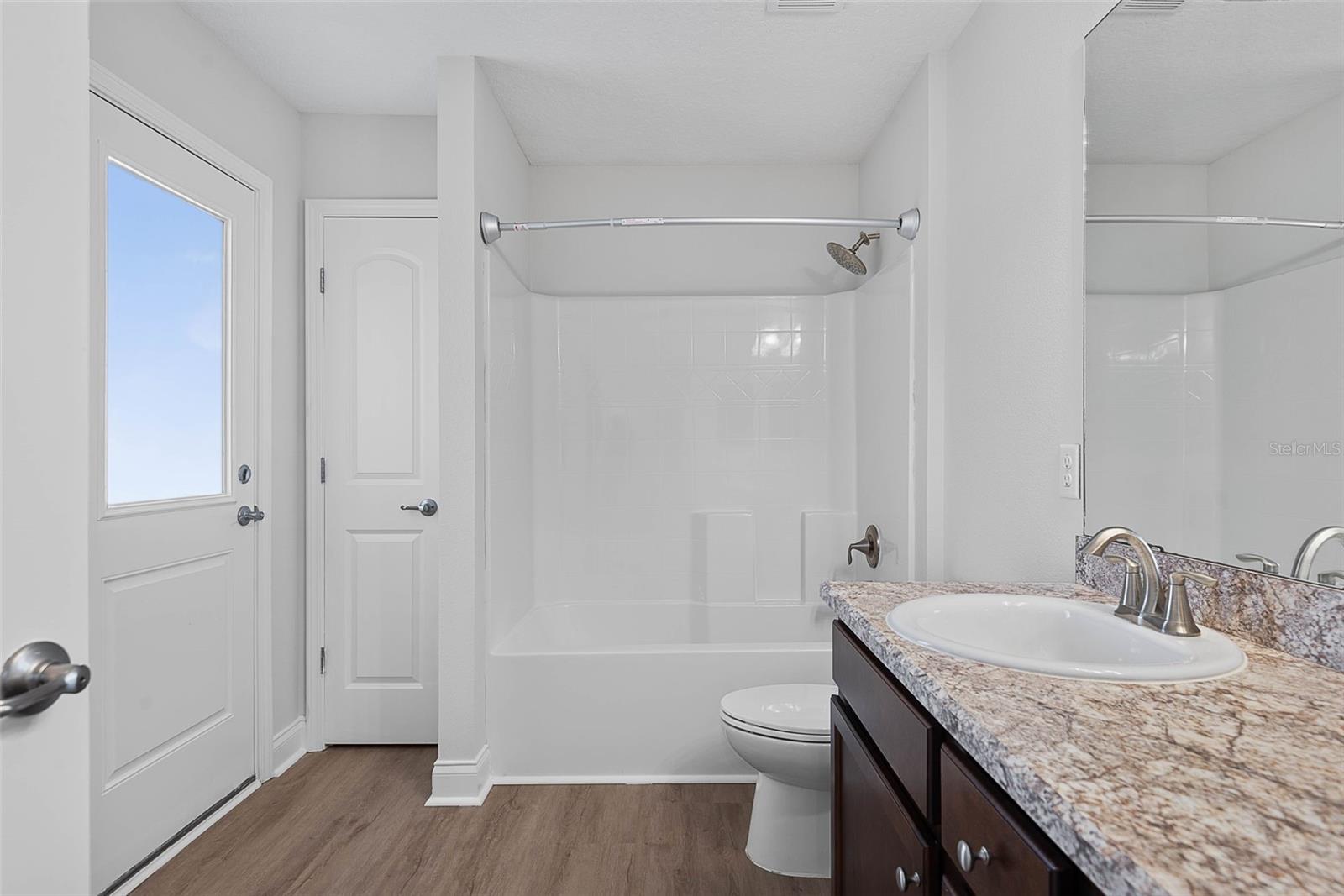 EAGLE LAKES PH 1 SEC 1 - Residential