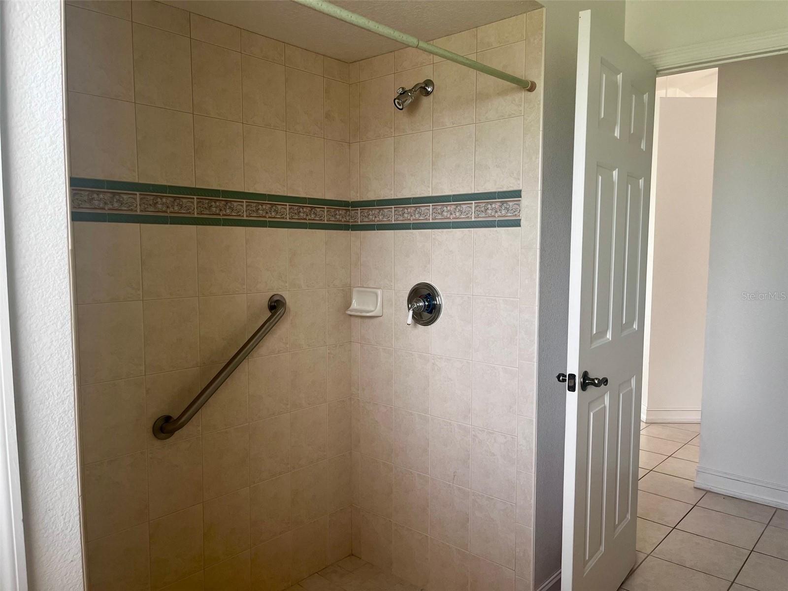 PARK PLACE ESTATES - Residential Lease