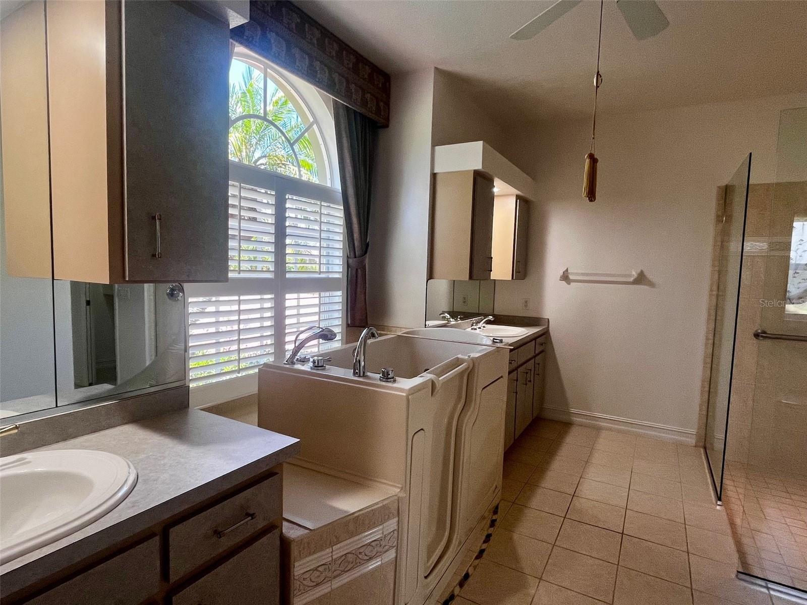 PARK PLACE ESTATES - Residential Lease