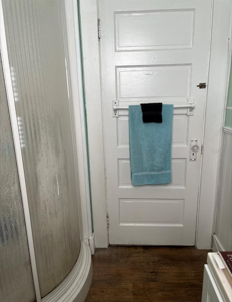 H E COYS SUB - Residential