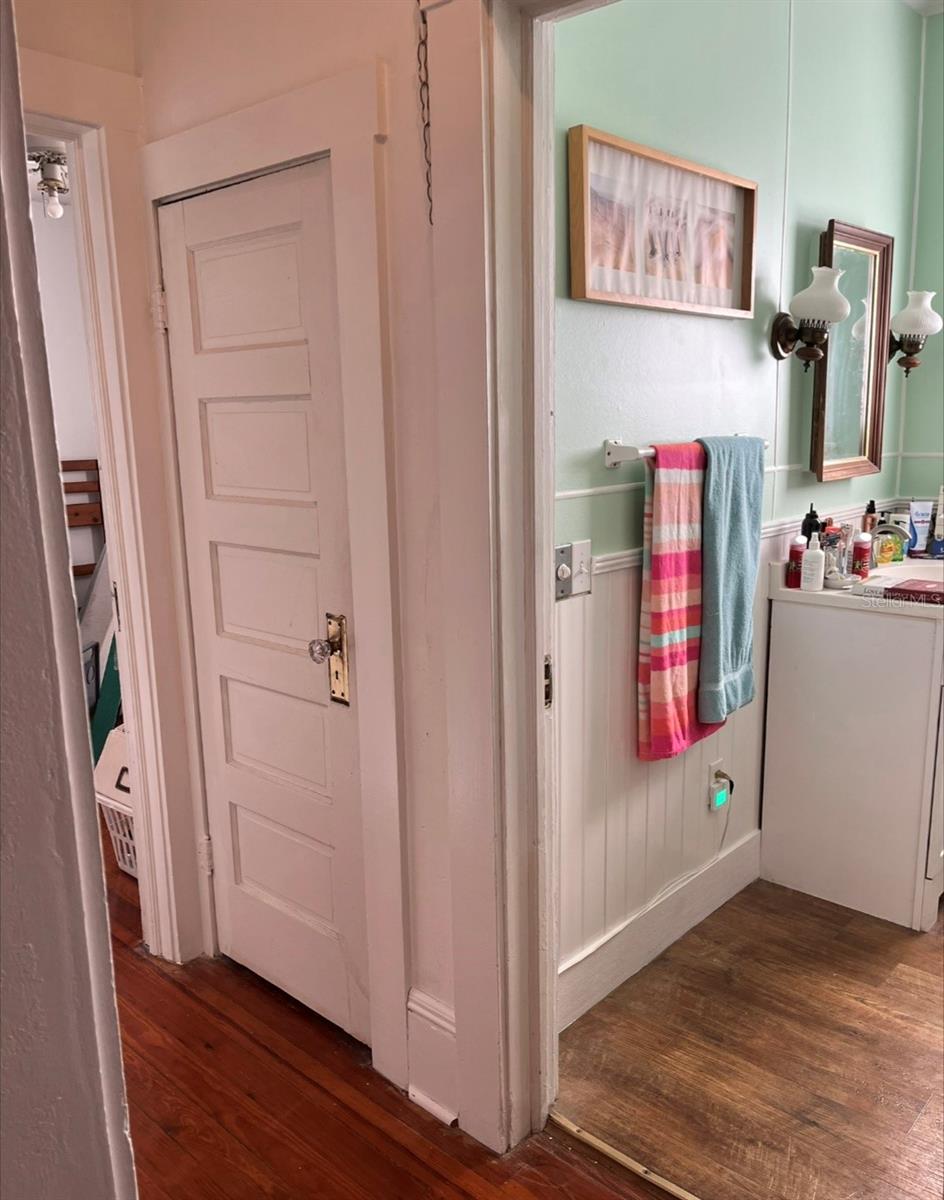 H E COYS SUB - Residential