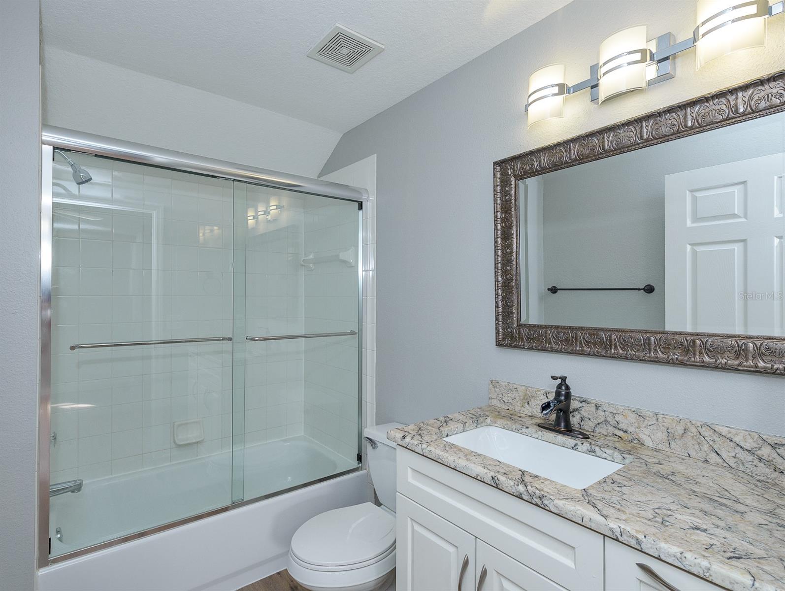 HARBOR OAKS I - Residential