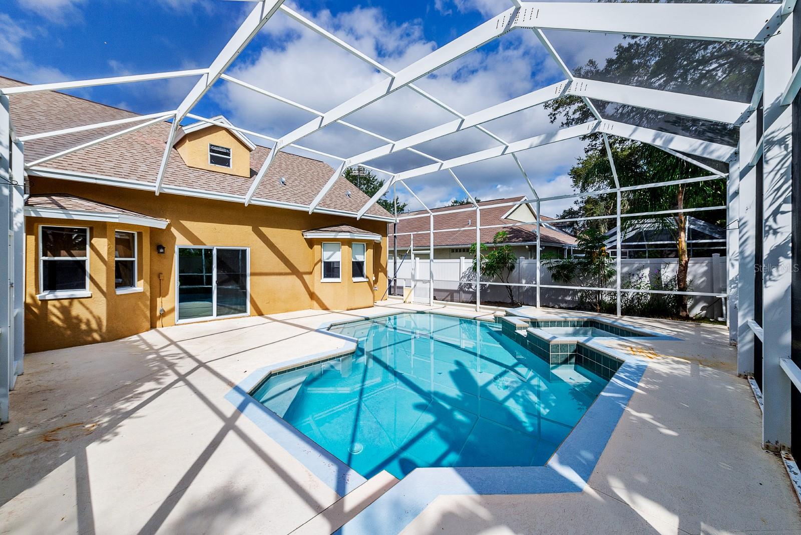 HARBOR OAKS I - Residential