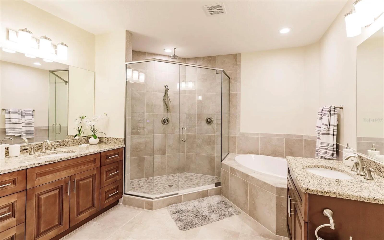 BRADENTON - Residential Lease