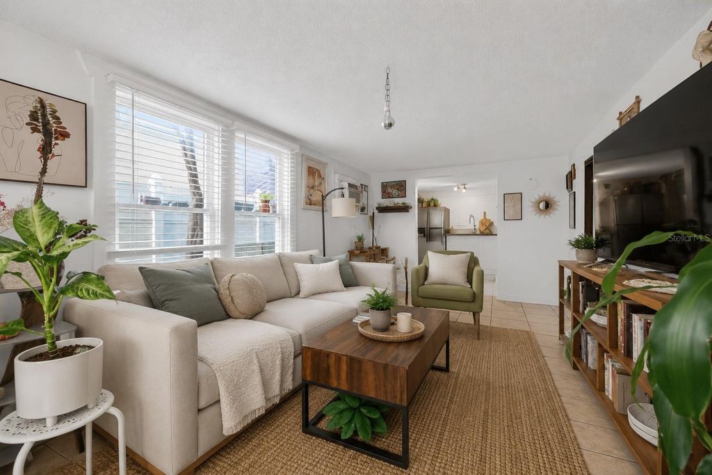 Photo of 1059 5th Street N, St Petersburg, FL 33701 (MLS # A4695855)