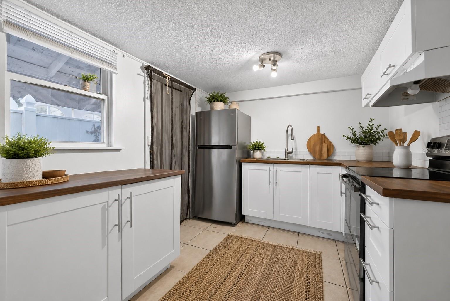 1059 5TH STREET N