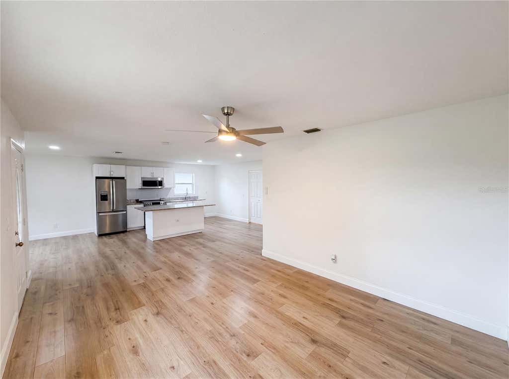 Photo of 845 40th Avenue S, St Petersburg, FL 33705 (MLS # O6414082)