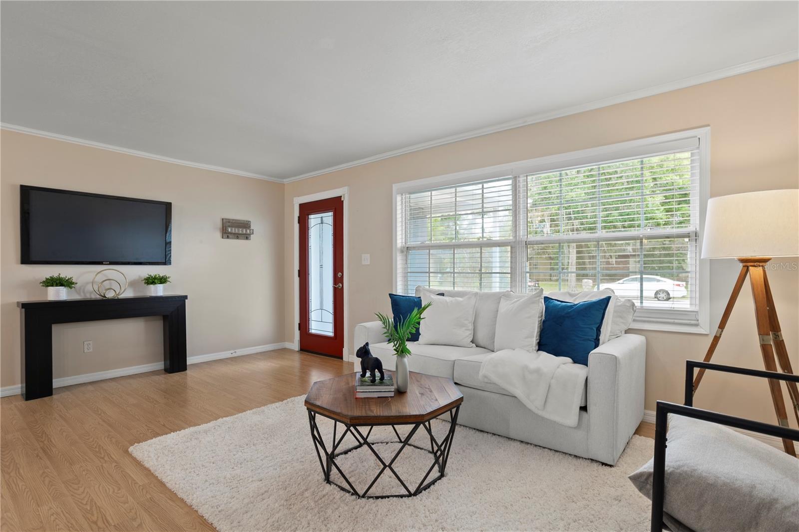 LAUREL SPRINGS - Residential