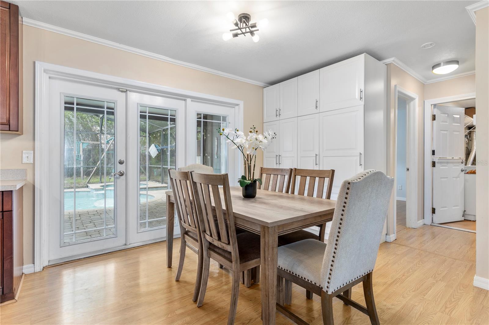 LAUREL SPRINGS - Residential