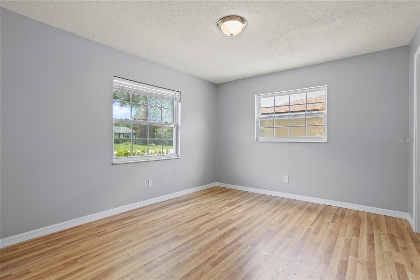 LAUREL SPRINGS - Residential
