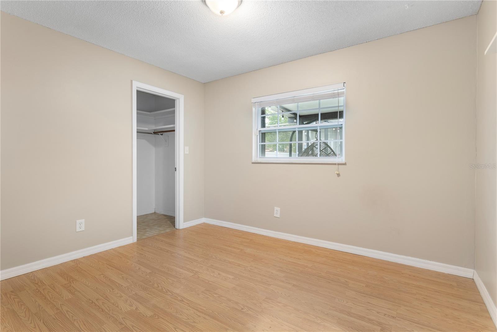 LAUREL SPRINGS - Residential