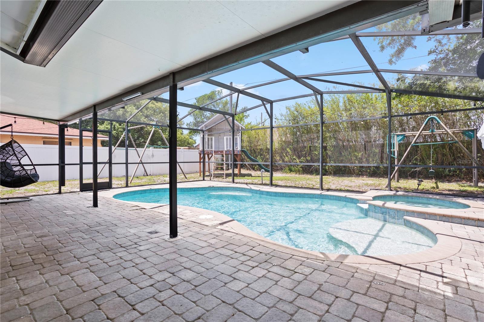 LAUREL SPRINGS - Residential
