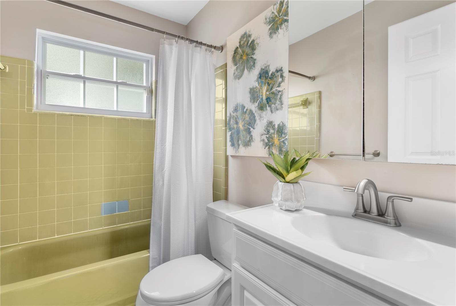 LAUREL SPRINGS - Residential