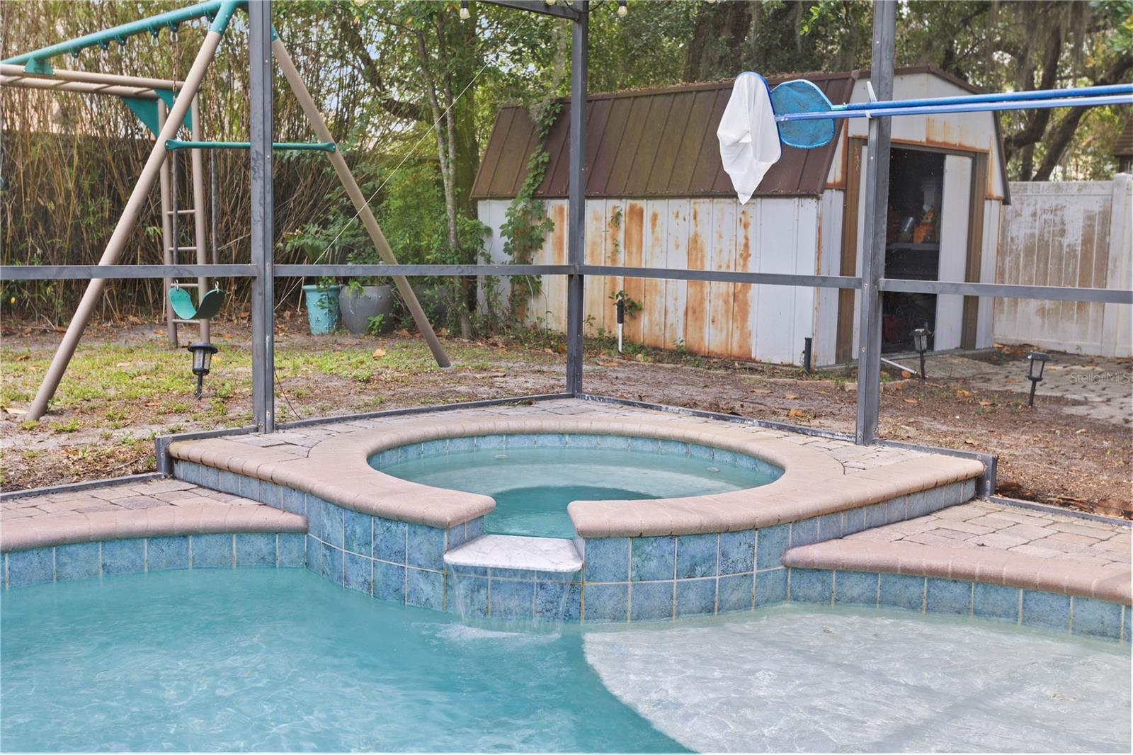 LAUREL SPRINGS - Residential