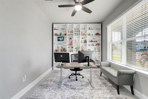 Tiny photo for 17106 Hickory Wind Drive, Clermont, FL 34711 (MLS # G5109390)