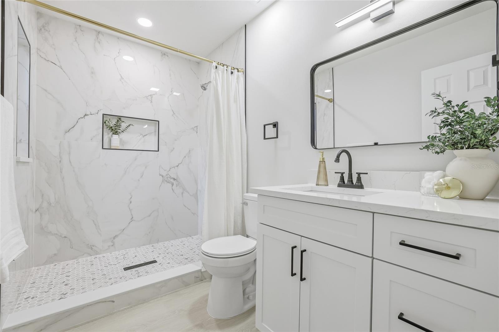 TEMPLE TERRACE HILLS UNIT 2 - Residential