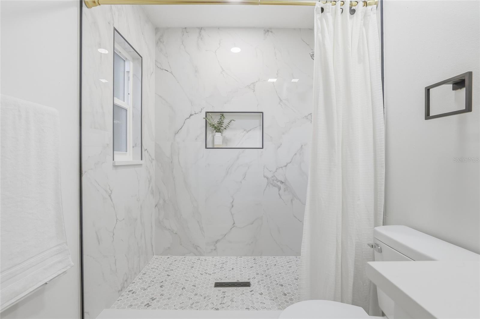 TEMPLE TERRACE HILLS UNIT 2 - Residential