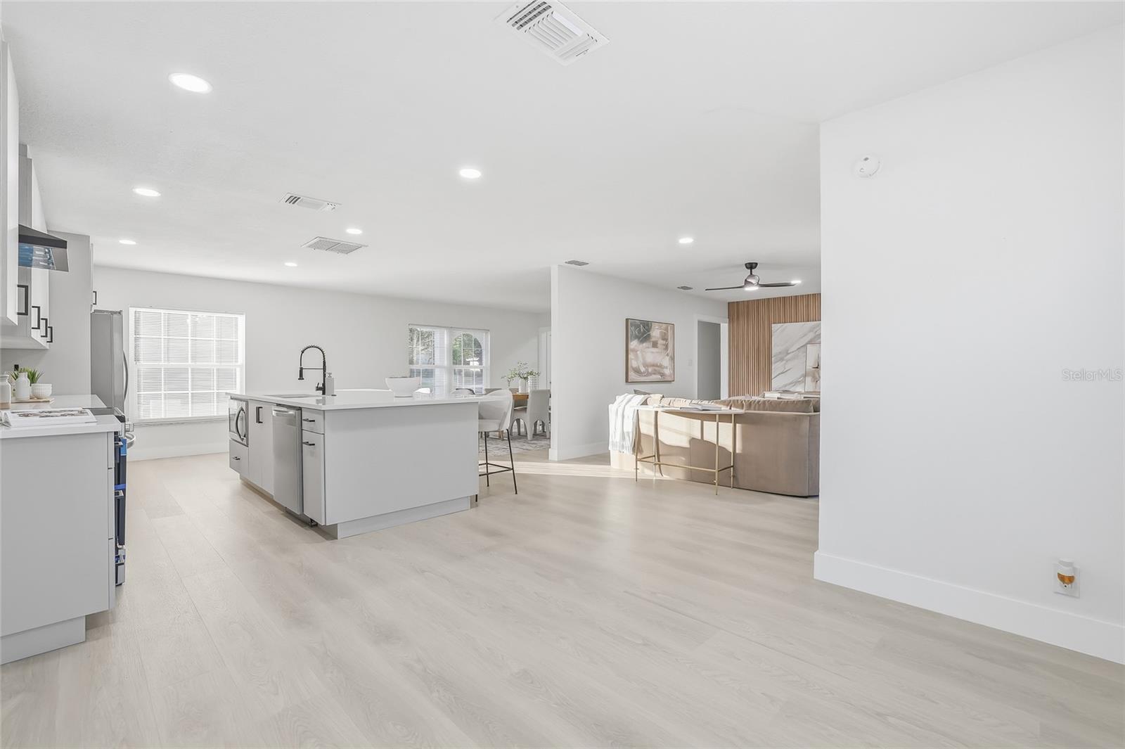 TEMPLE TERRACE HILLS UNIT 2 - Residential