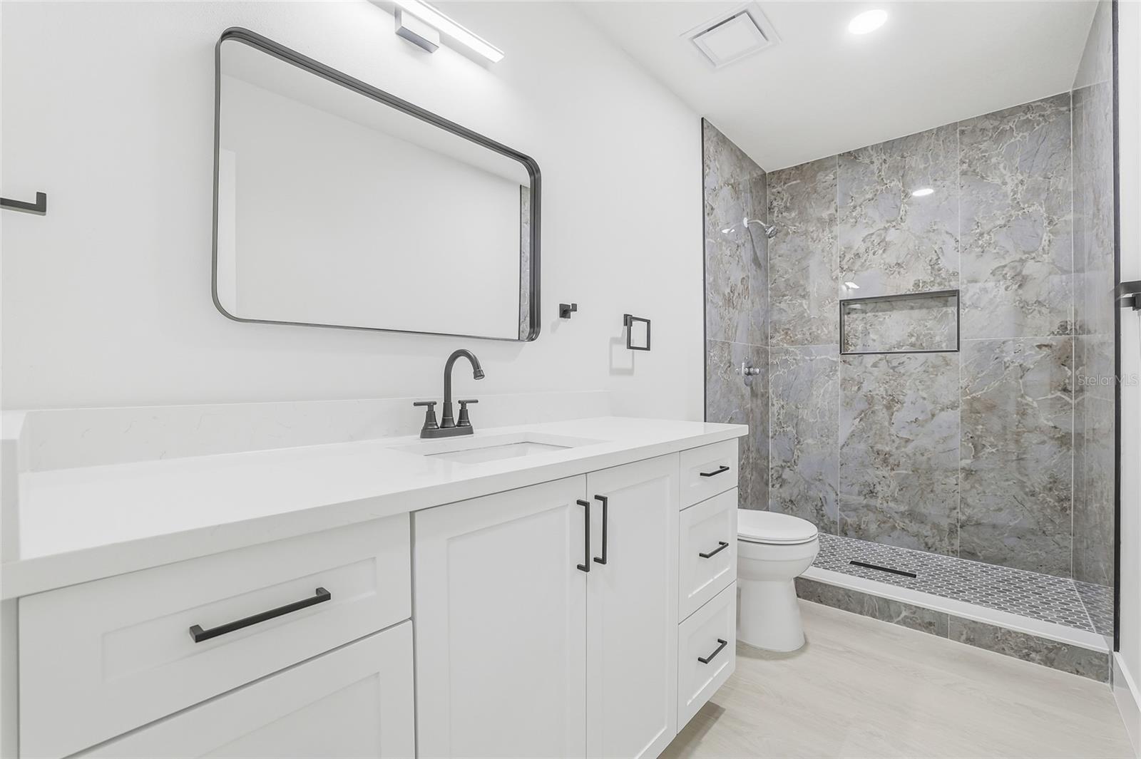 TEMPLE TERRACE HILLS UNIT 2 - Residential