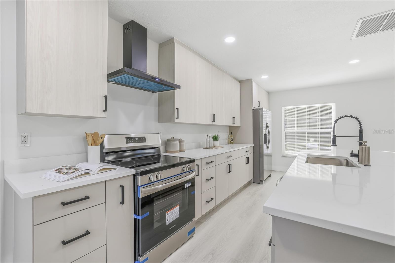 TEMPLE TERRACE HILLS UNIT 2 - Residential