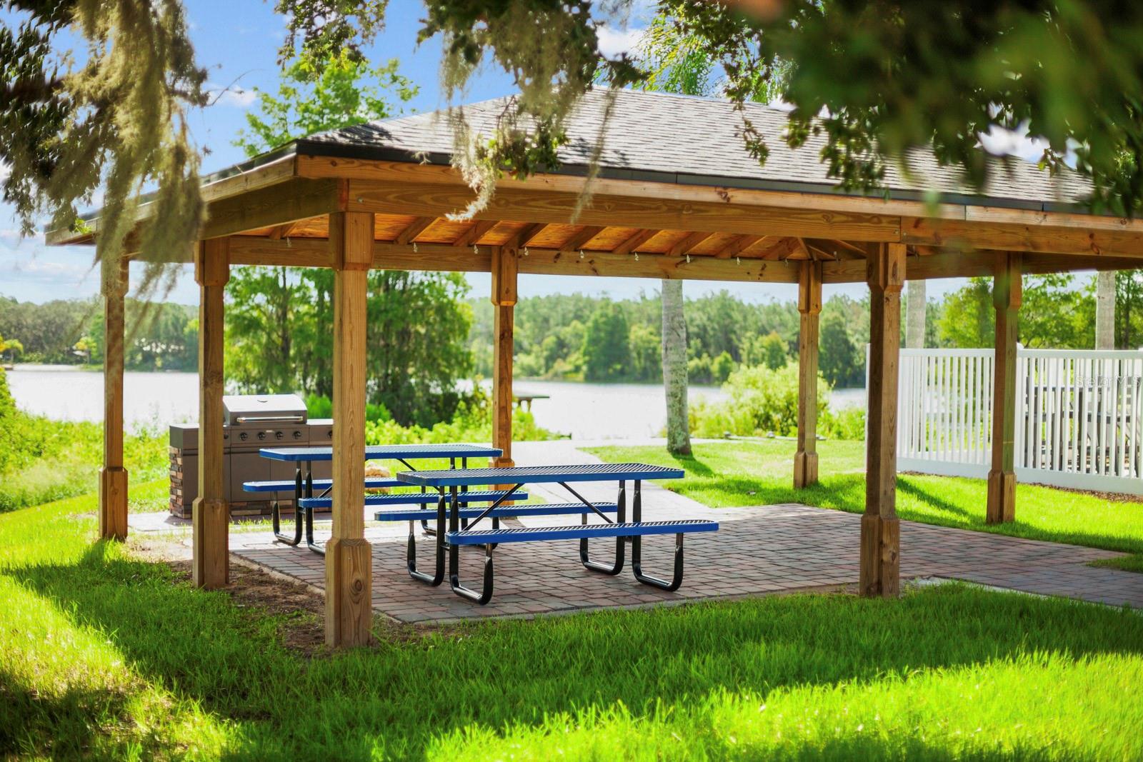 TRADDS LANDING LT 01 PB 51 PG 08-20 ORB 248 - Residential