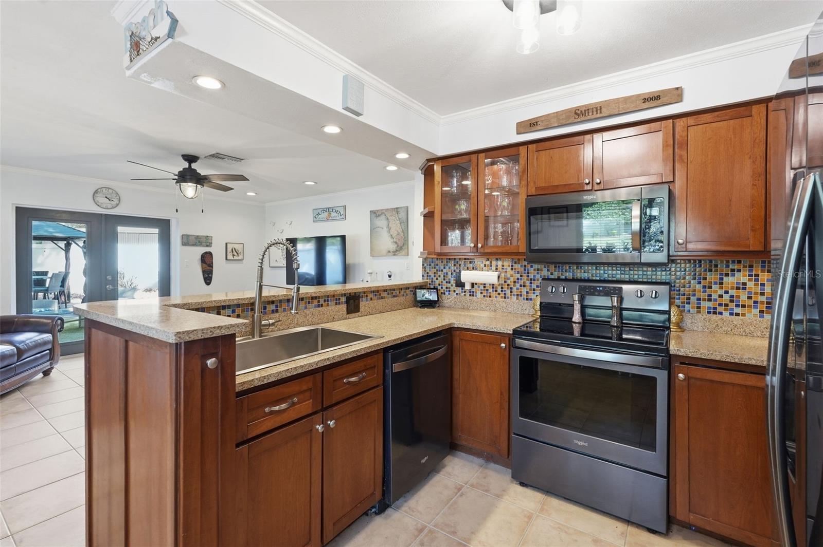 HIGHLAND ESTATES - Residential