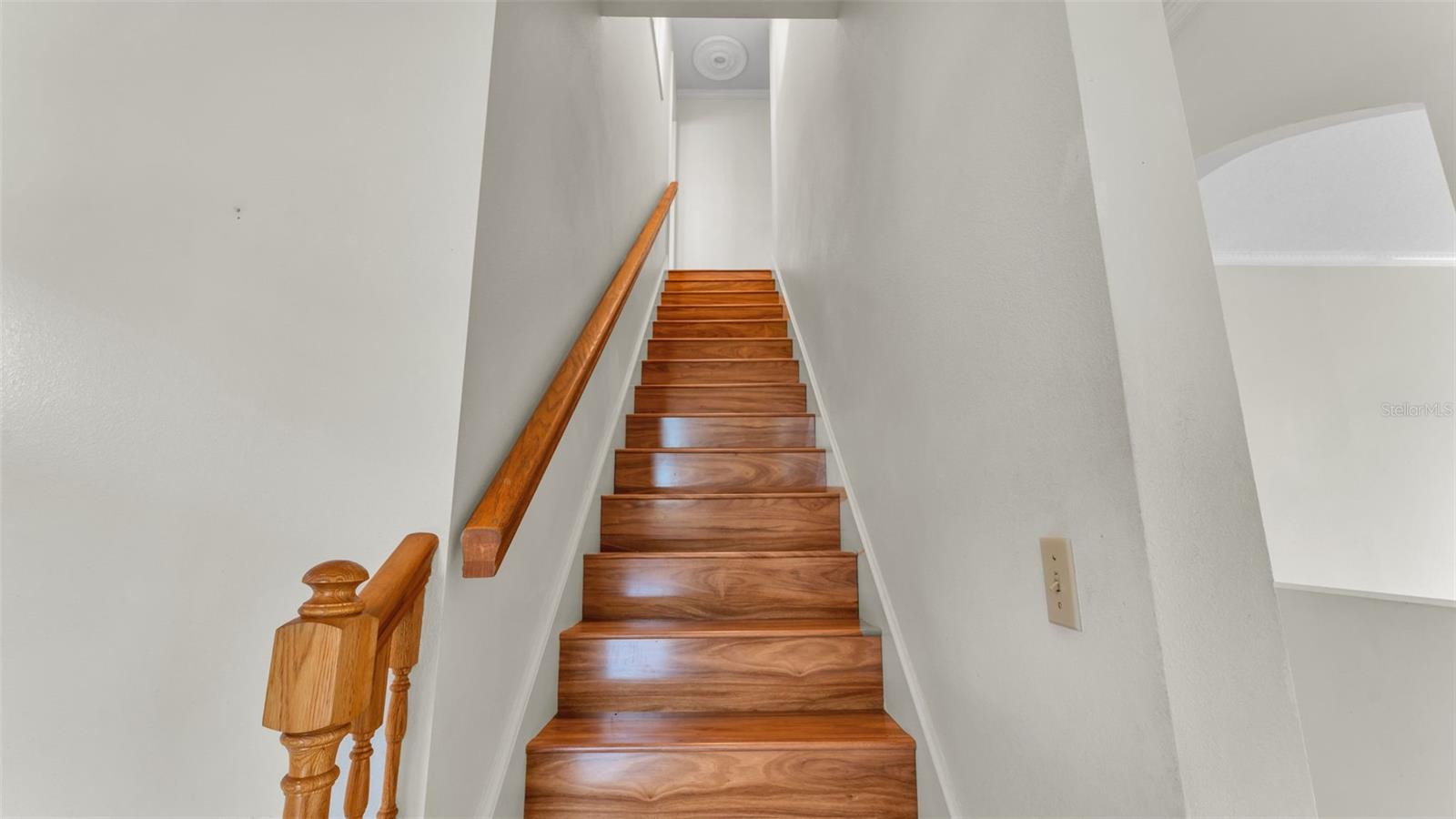 SUMMERLAND HILLS - Residential