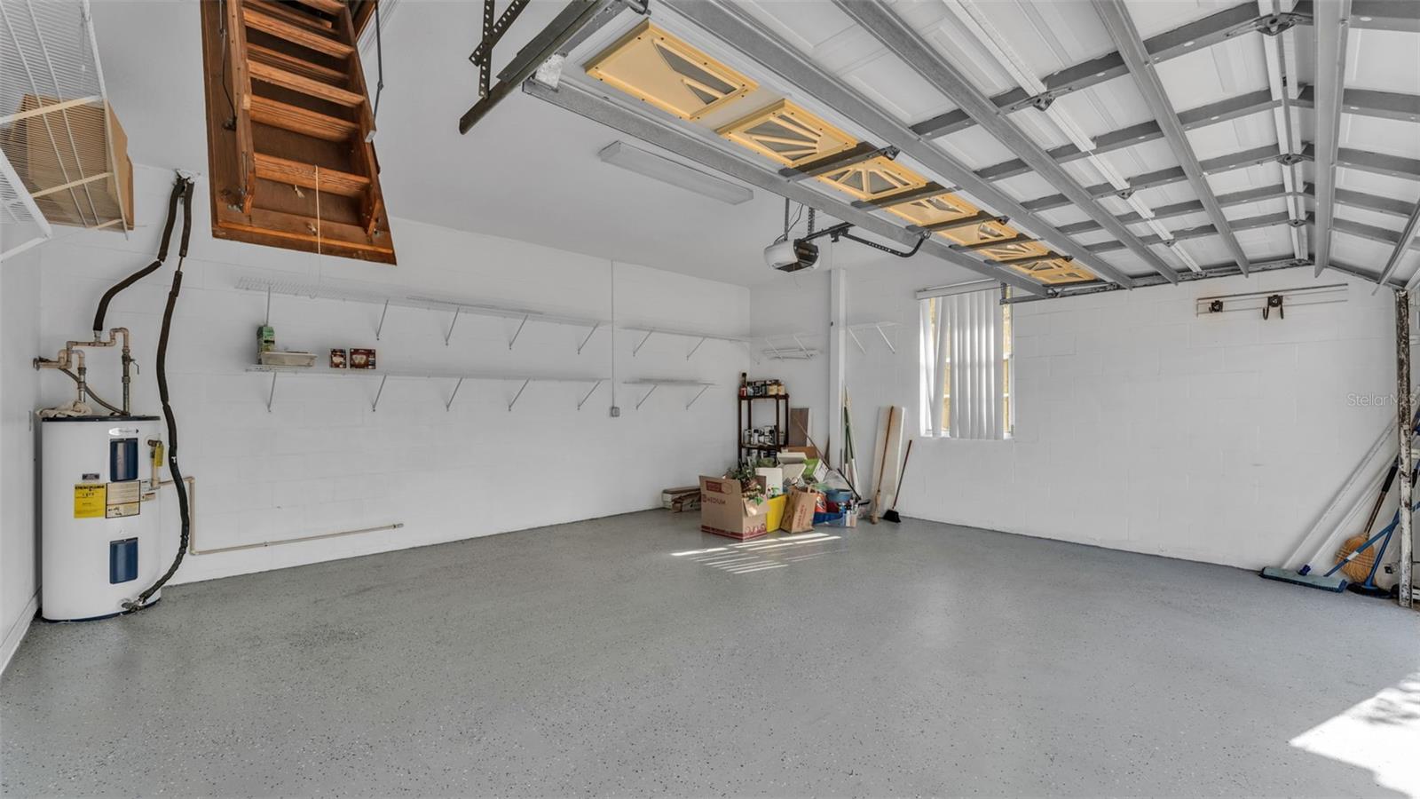 SUMMERLAND HILLS - Residential