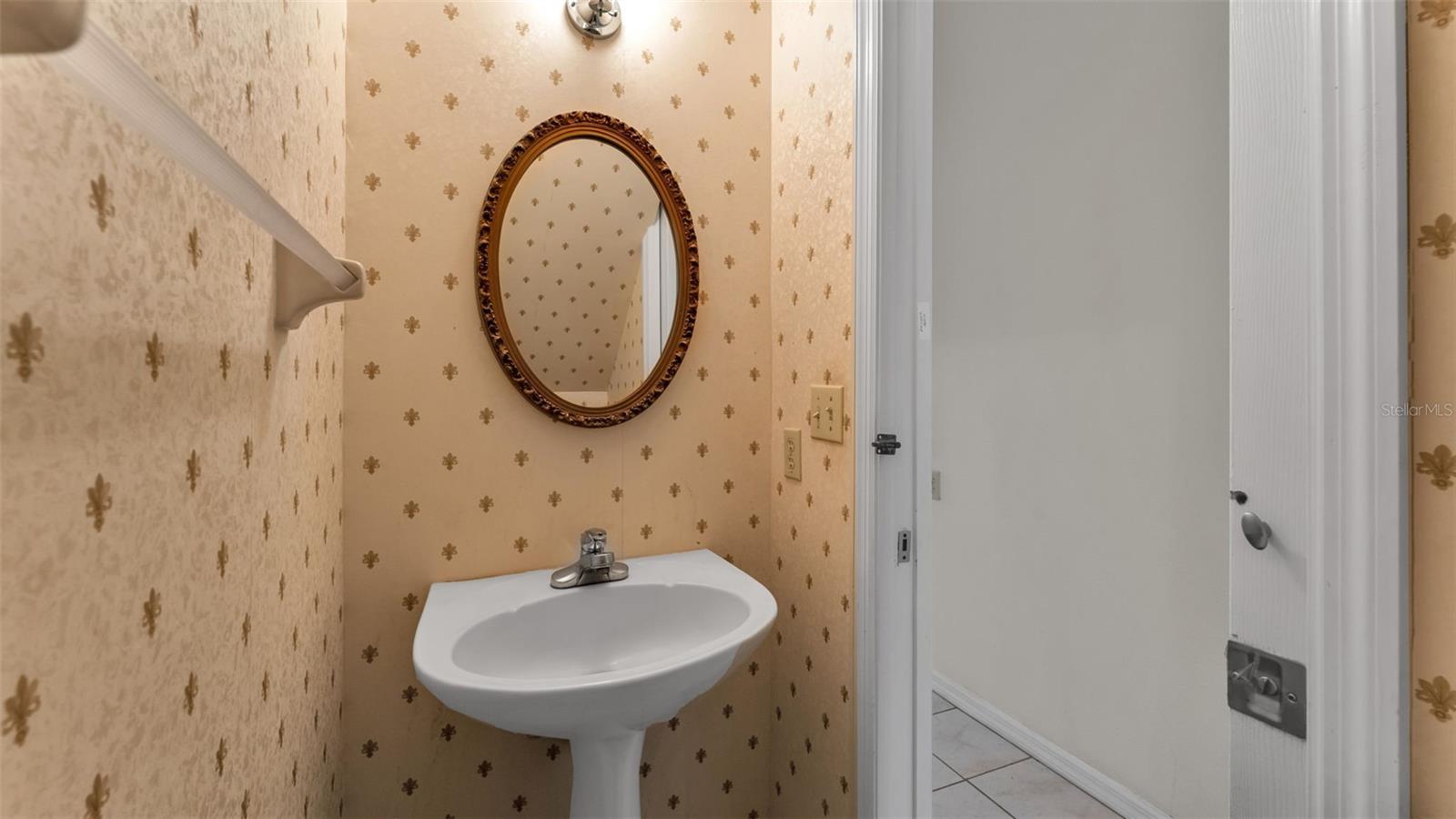 SUMMERLAND HILLS - Residential