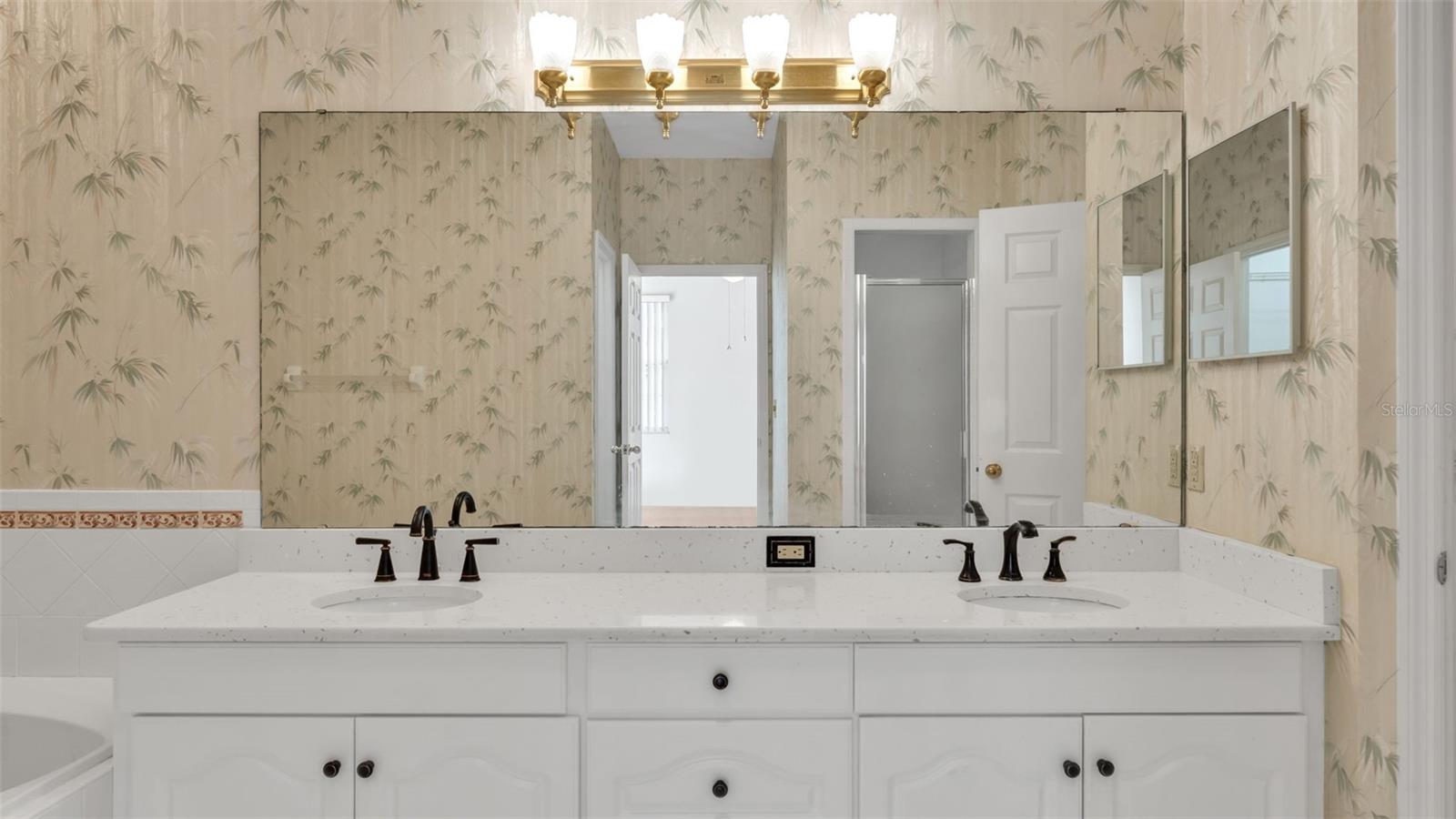 SUMMERLAND HILLS - Residential