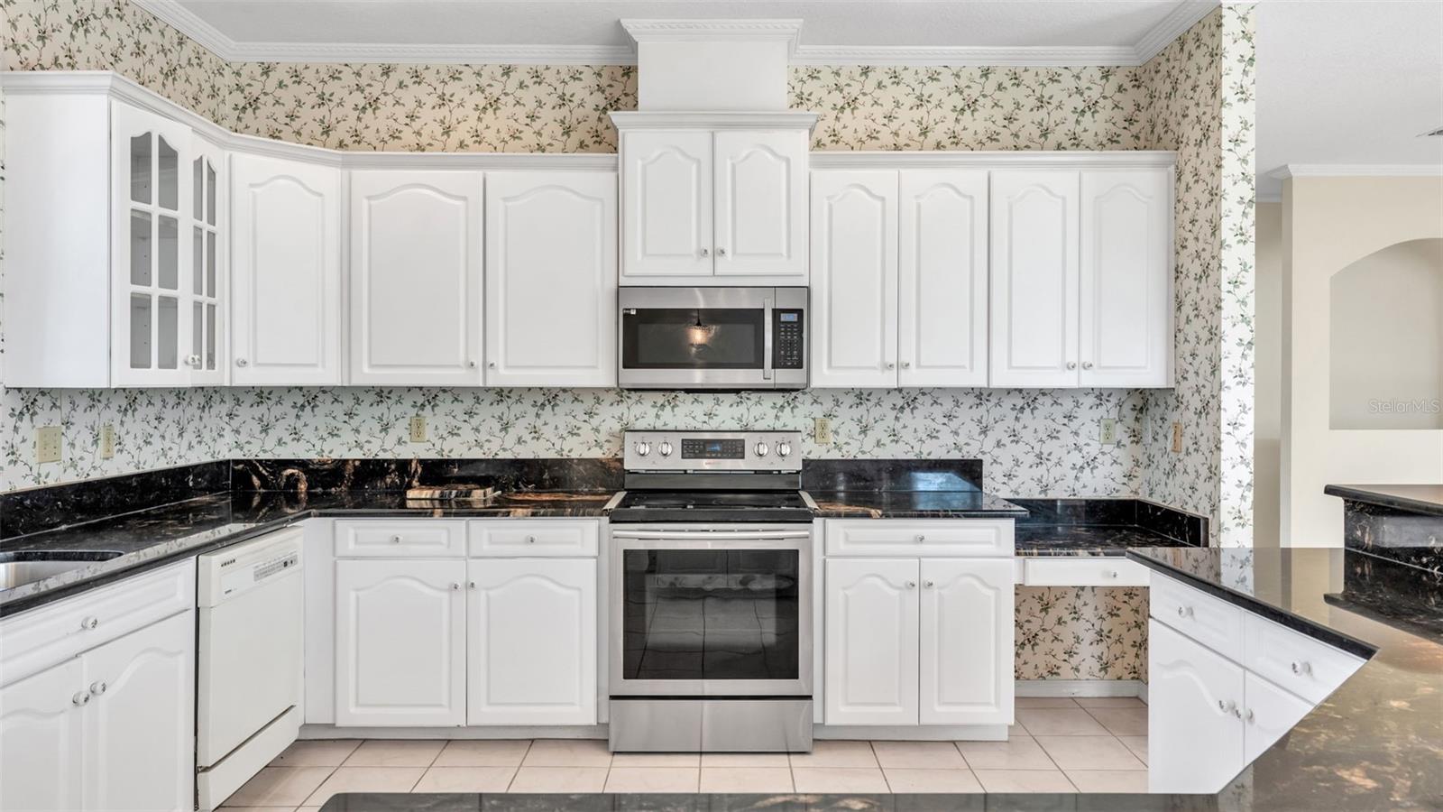 SUMMERLAND HILLS - Residential