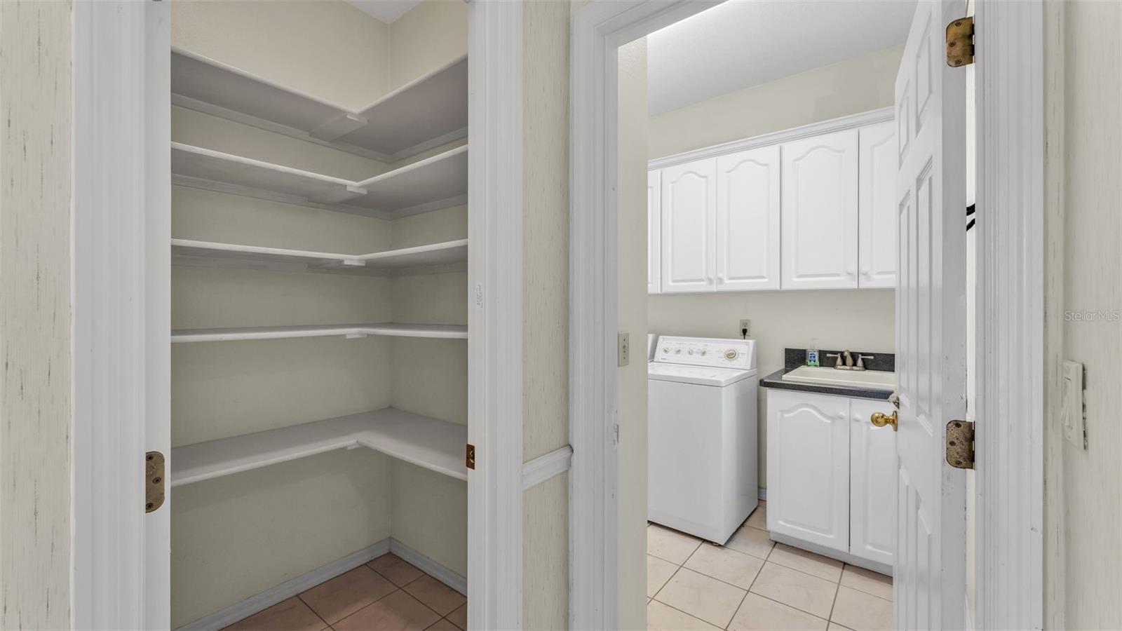 SUMMERLAND HILLS - Residential