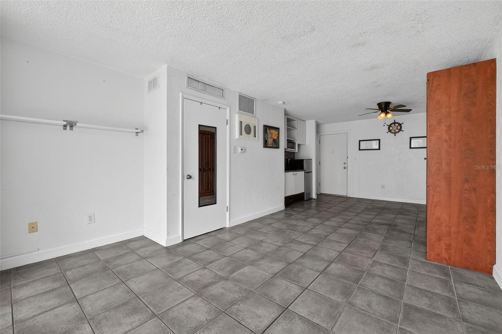 BELLAIR CONDOS - Residential